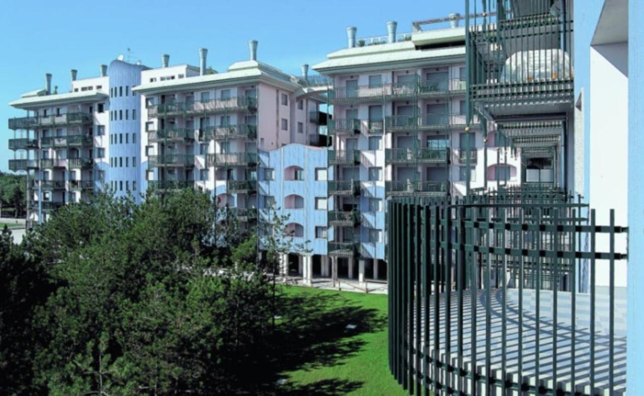 Residence Delle Terme Bibione Exteriör bild